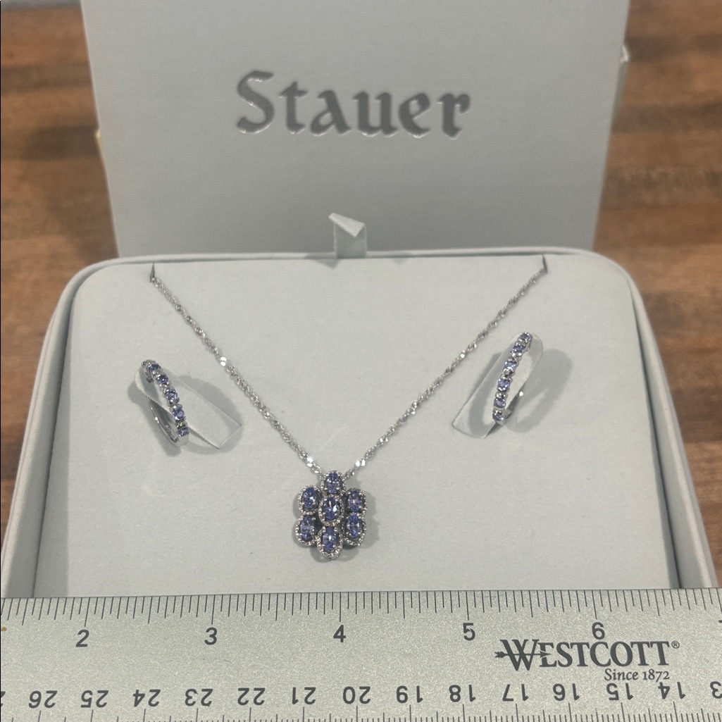 Vintage Stauer - Tanzanite Cluster Necklace & Earrings. 925 Silver. Never Worn.